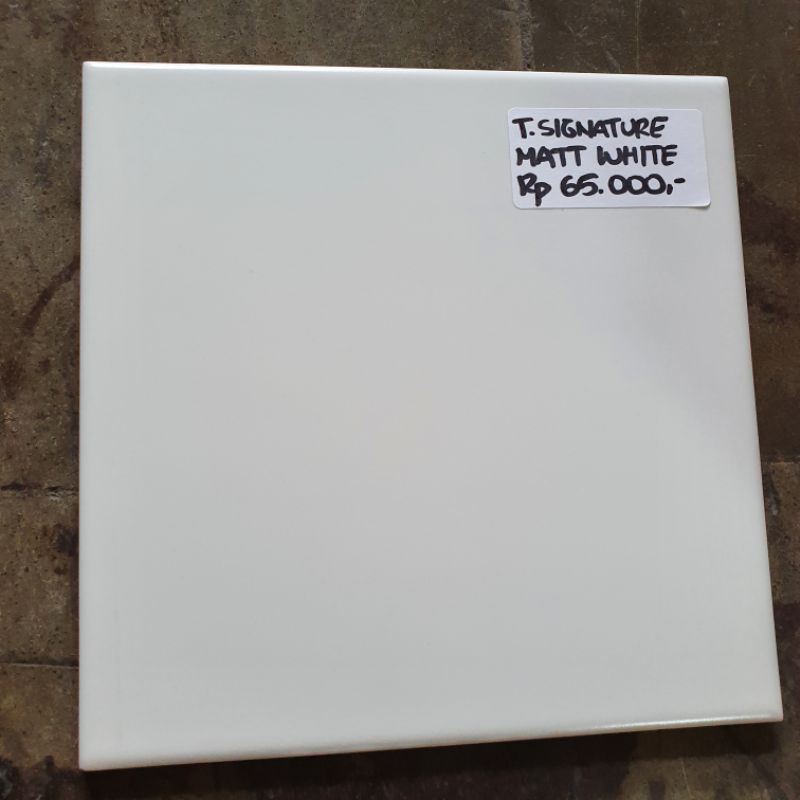 keramik lantai dinding kamar mandi dapur SIGNATURE 20x20 MATT WHITE