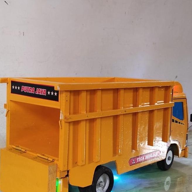Baru Miniatur Mobilan Truk Oleng Kayu Truk Mainan Anak Laki + Lampu Storikatha