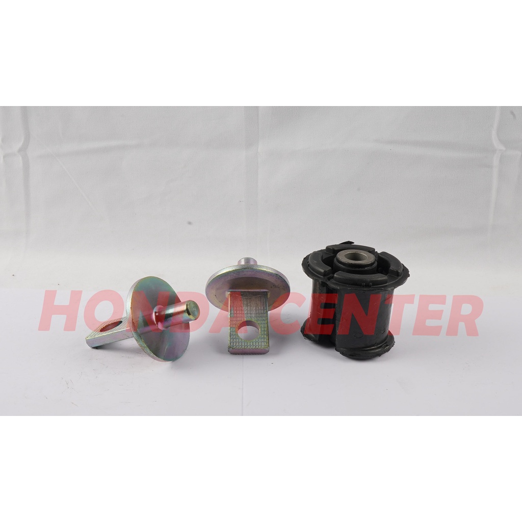 bushing bush bosh bos karet  triling arm belakang crv gen2 2002 2003 2004 2005 2006 stream 2002 2003 2004 2005 2006 civic vti vtis