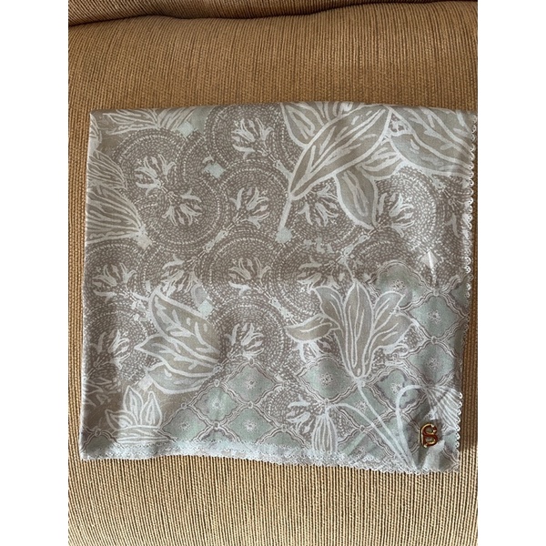 preloved buttonscarves maharani khaki voal reguler