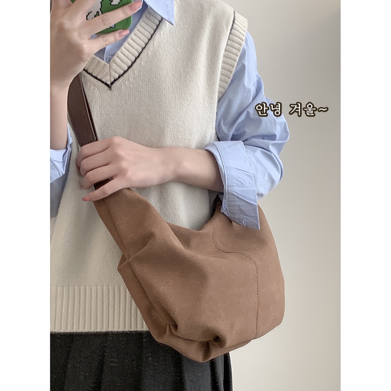 Suhao retro kapasitas besar tas wanita 2022 baru trendi fashion underarm bag niche all-match ins messenger bag saddle bag