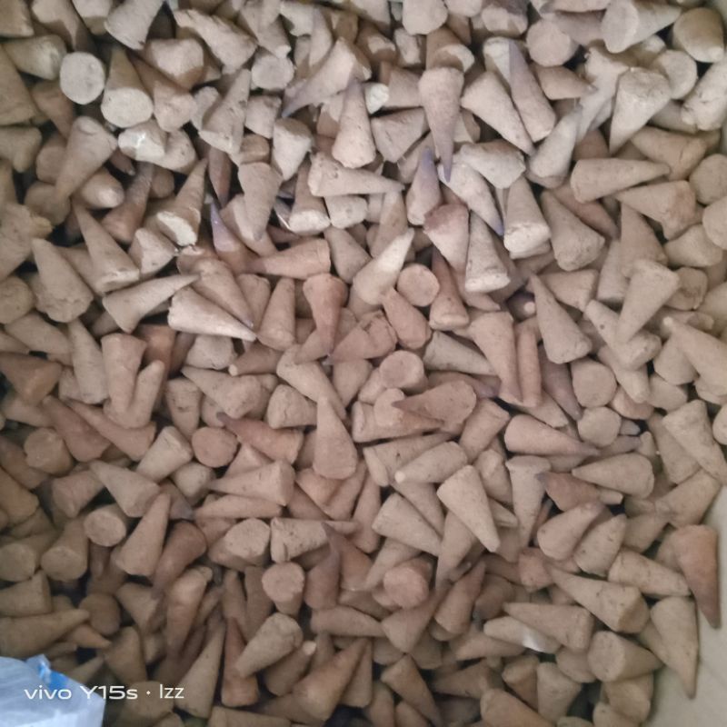 Dupa kerucut gaharu super wangi