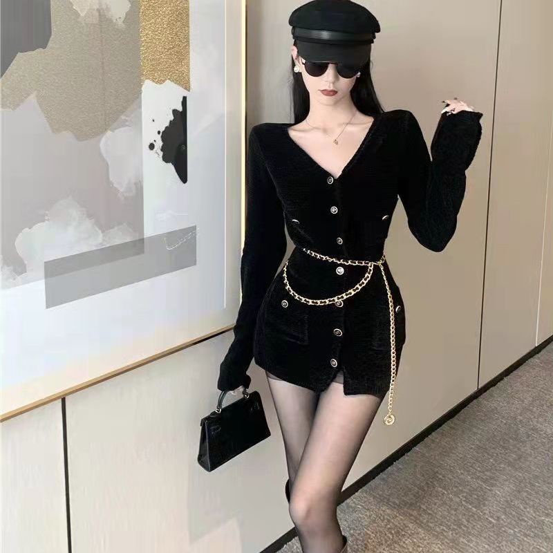 Suhao Slim Body Pack Hip Gaun Yujie Memakai Jas Tinggi Keren Gaun Hitam Rok Pendek Musim Dingin Cocok Dewasa Yujie