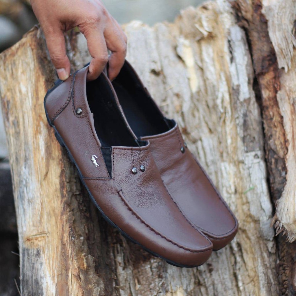 Sepatu Pantofel Pria Slip On Kulit Asli Street Walk Casual Formal Slop Cowo Keren Murah Promo Diskon Harga Terjangkau Cokelat