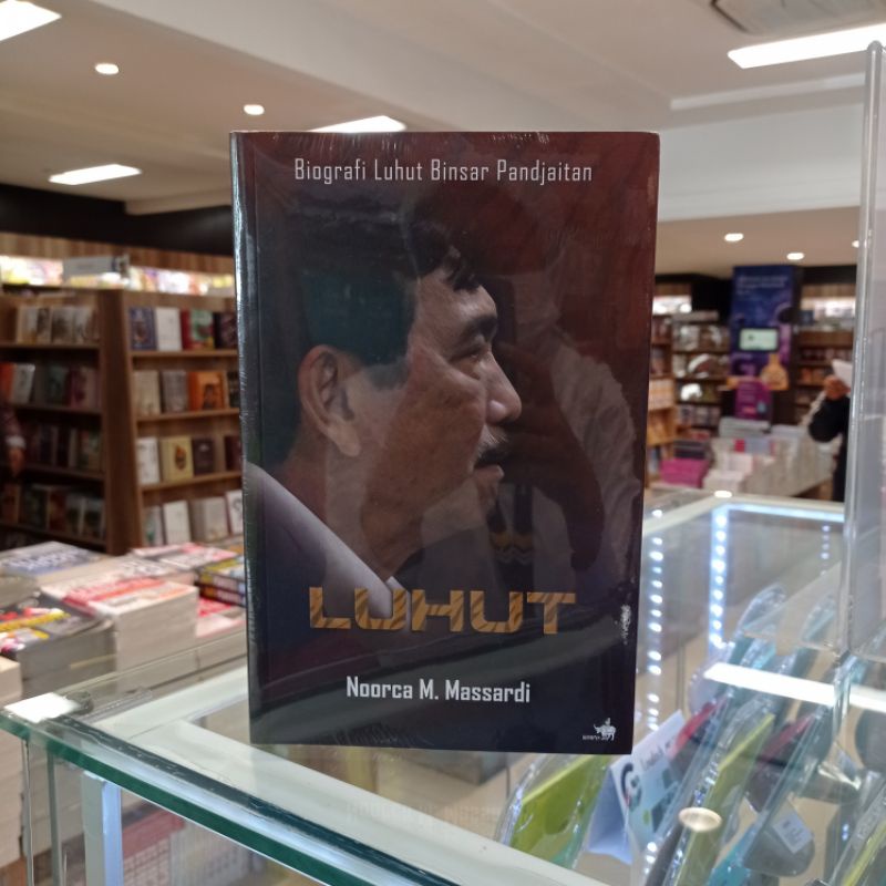 Buku Biografi Luhut Binsar Pandjaitan - Noorca M Massardi Original