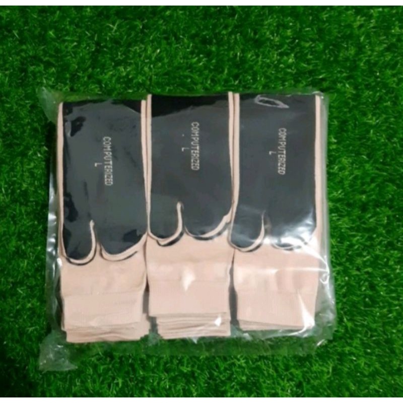 non kemas 12 pasang kaos kaki jempol muslimah crem telapak hitam size ( S ) ( M ) ( L ) kaos kaki jempol 2 jari wanita