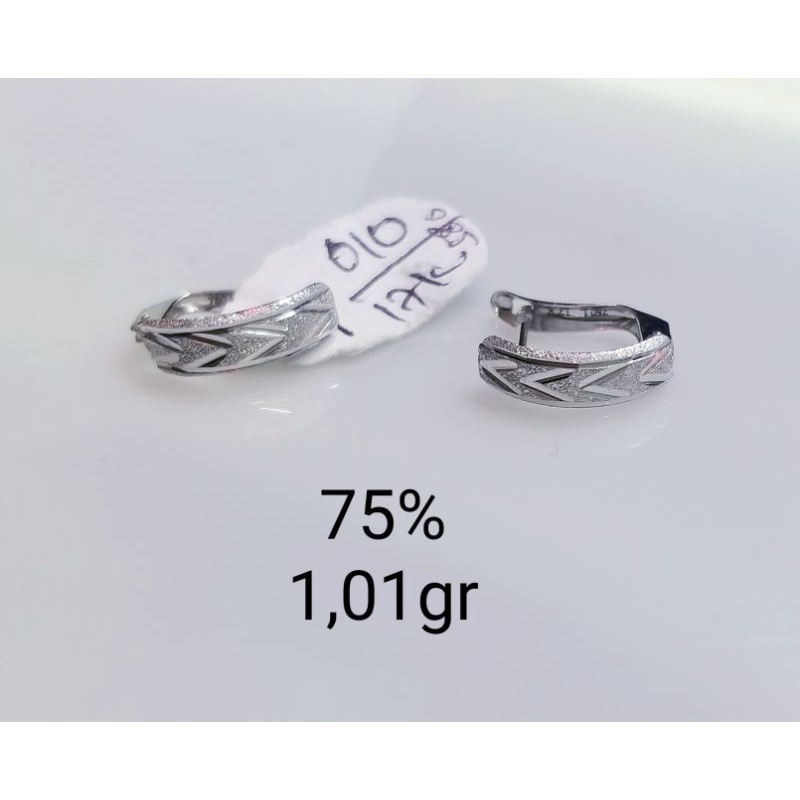 Anting emas putih wanita kadar 750