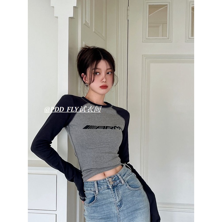 Red American Retro Beludru Lengan Panjang Lengan Raglan T-shirt Wanita Musim Gugur dan Musim Dingin Gadis Panas Desain Rasa Diri budidaya Pendek Top Kemeja