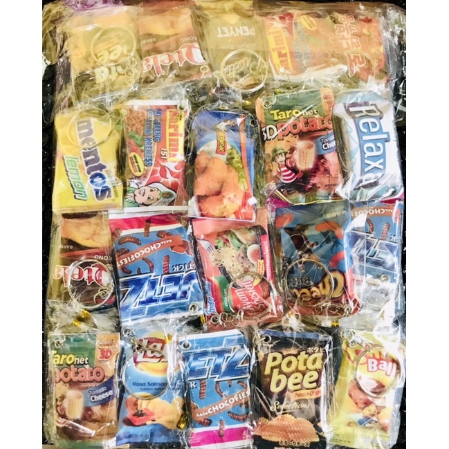 (100PCS) SOUVENIR PERNIKAHAN UNIK GANTUNGAN KUNCI SNACK KEMAS PLASTIK TERLARIS VIRAL GANCI SNACK MINIATUR SNACK ULTAH ULANGTAHUN