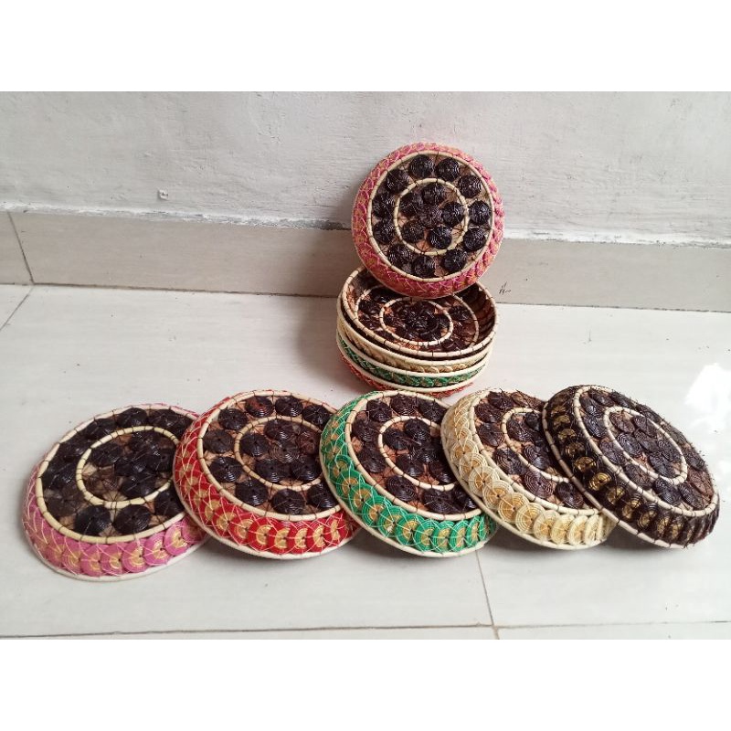 tempat sodan Bali,tamas sodaan  UK17cm,batok kelapa,3pcs,5pcs