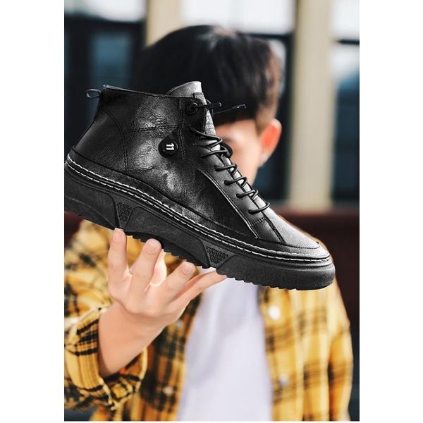 Redzeal Sepatu Boots Pria Pennay Kulit Import Kasual Retro - Hitam, 40