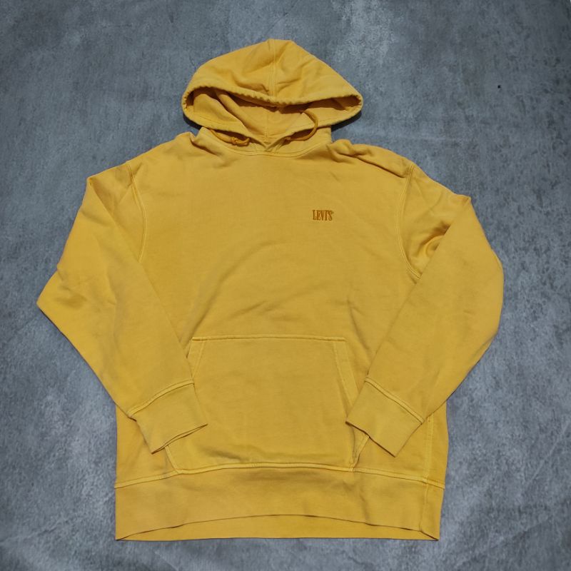 hoodie bekas second levis