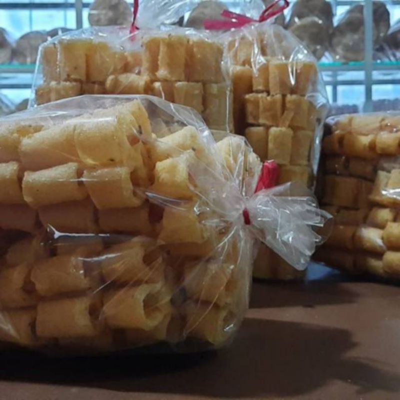 

Kue saroja