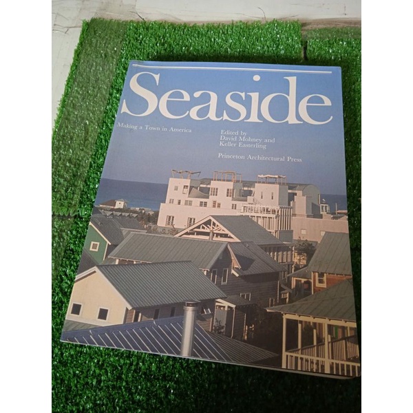 Buku Seaside Making a Town in America