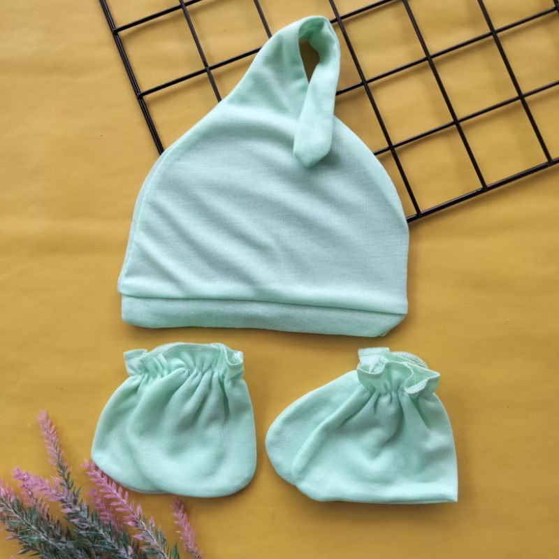 set topi sarung tangan kaki bayi polos