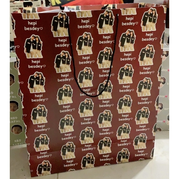 

Paperbag Custom muka/foto (MUAT DUS SEPATU) PAPERBAG BESAR CUSTOM foto/wajah po