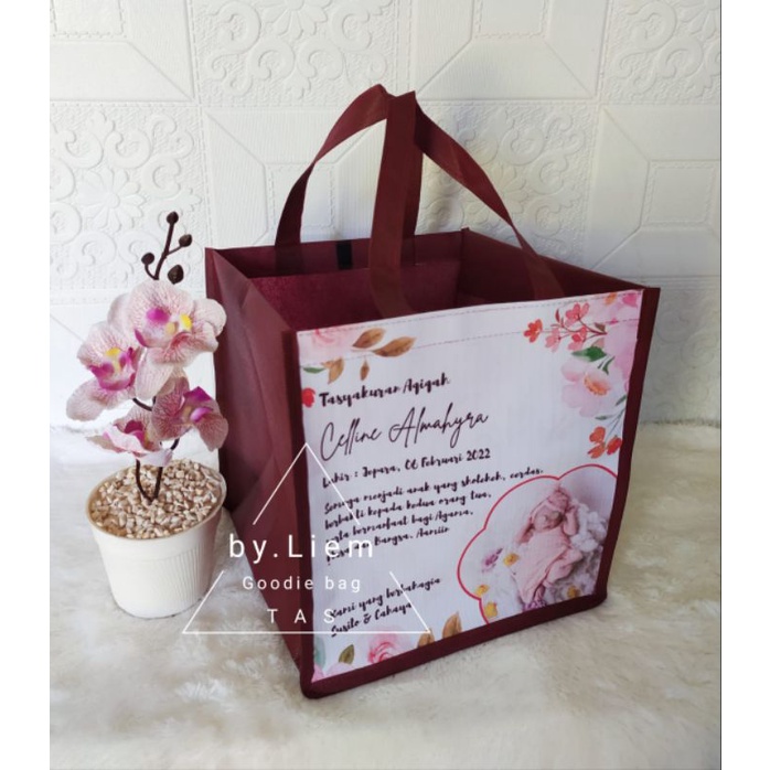 

Tas Aqiqah/Tas Tasyakuran/Tas Kehamilan/Tas Kelahiran/Tas Tahlil/Tas Ulang Tahun/Tas Tedak Siten/Tas Pernikahan Wedding/Tas Kematian Goodiebag Tas Jinjing Berkat Hantaran