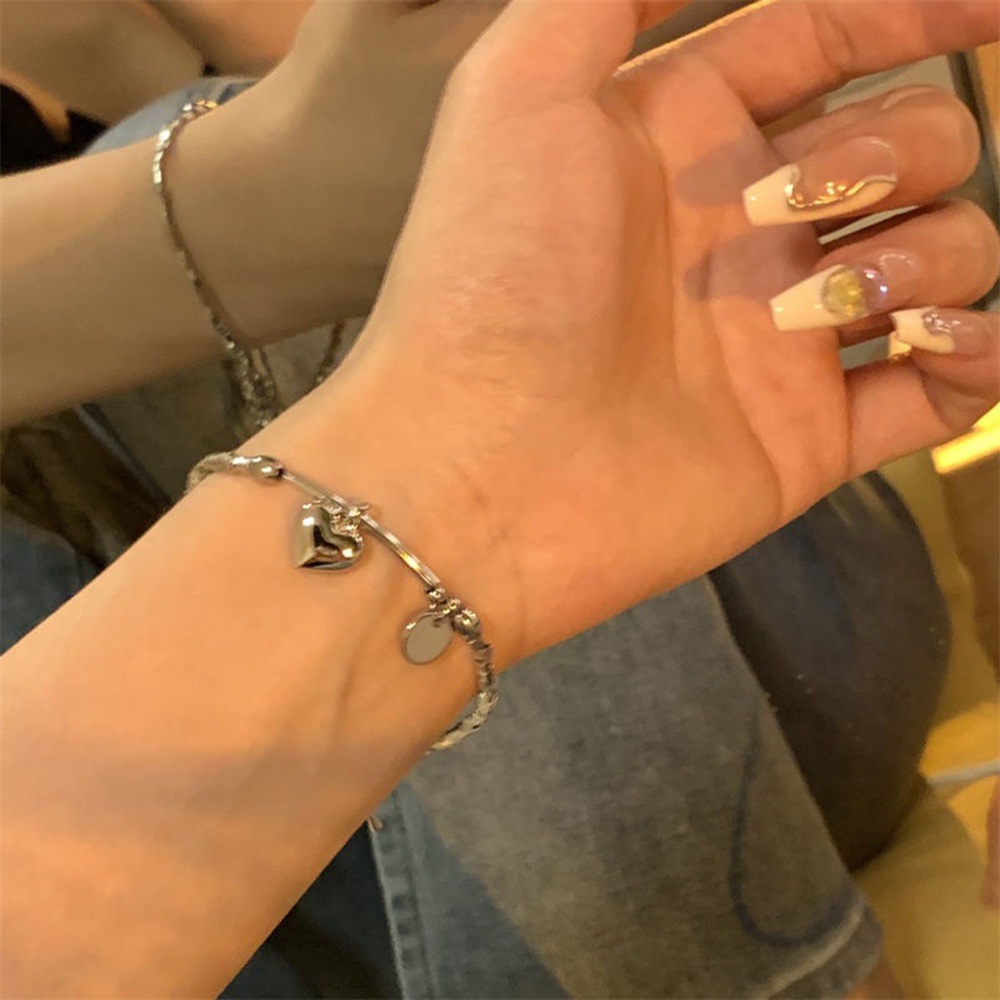 Gelang Tangan Rantai Liontin Hati Warna Silver Untuk Wanita