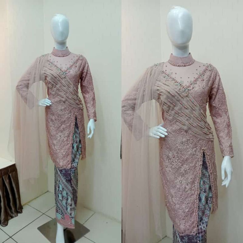 kebaya ibu besan ada Payet selutut satu set sama rok) size M L LD 95)( size L LD 100)( size XL LD 110)( size XXL LD 120)