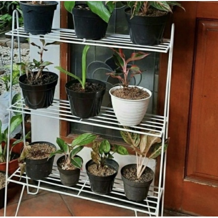 RAK BUNGA BESI / STANDING POT / RAK MINIMALIS SUSUN 3 / UNTUK BUNGA DAN TANAMAN HIAS