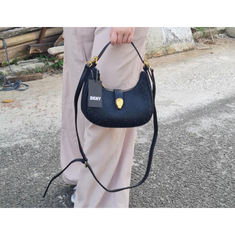 Tas DKNY half moon