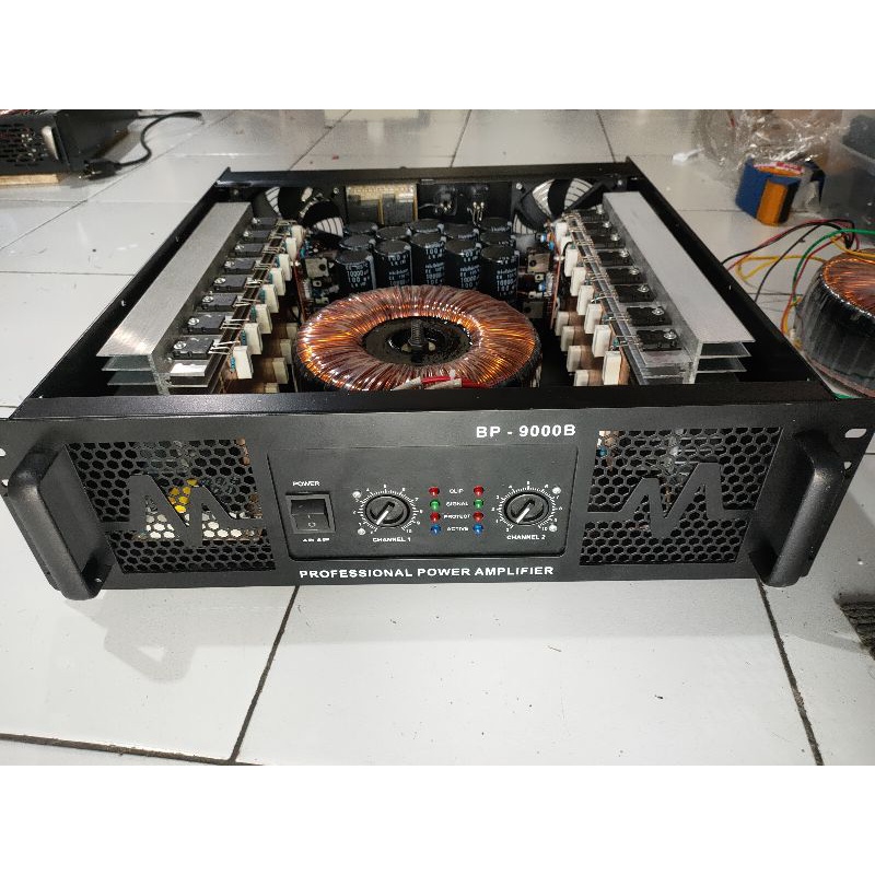 POWER AMPLIFIER RAKITAN 20 AMPER FRE PEKING KAYU versi 3u