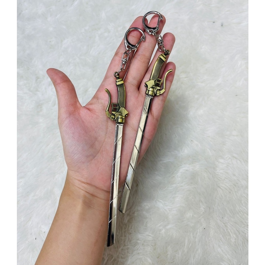 ACC 031 Keychain Pedang Mikasa 2 Swords SNK