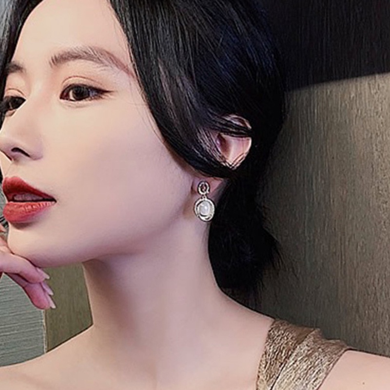 Fancyqube Anting Gantung Batu Bulan Imitasi Warna Emas Gaya Korea Untuk Wanita