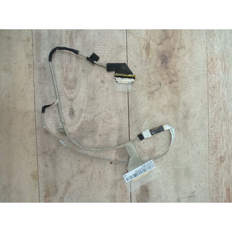 kabel fleksibel flexsibel lcd original laptop Toshiba L645D