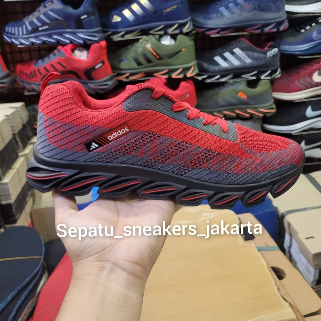 Sepatu Sneakers Running Pria Dewasa Empuk Import Keren Murah Terbaru Ringan Ukuran Size 40 41 42 43 44 Warna Merah