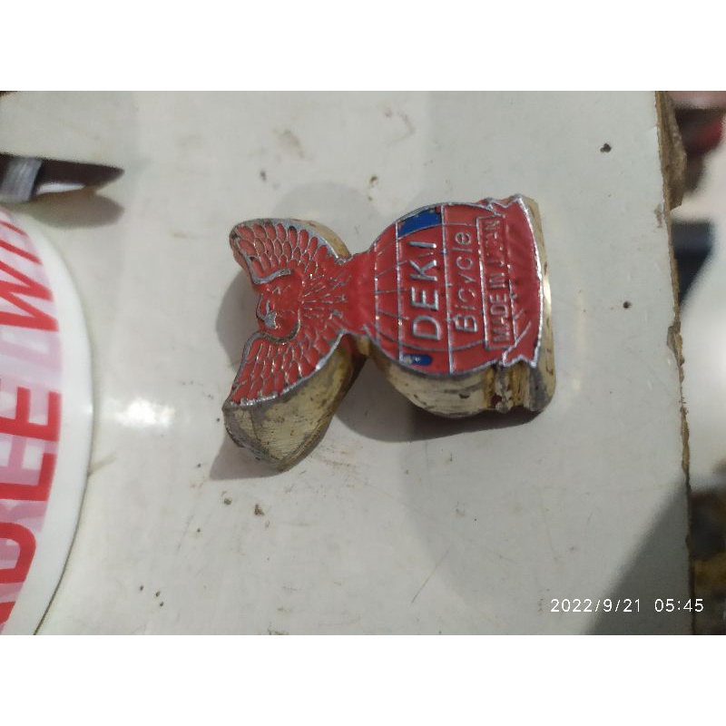 emblem sepeda minion deki