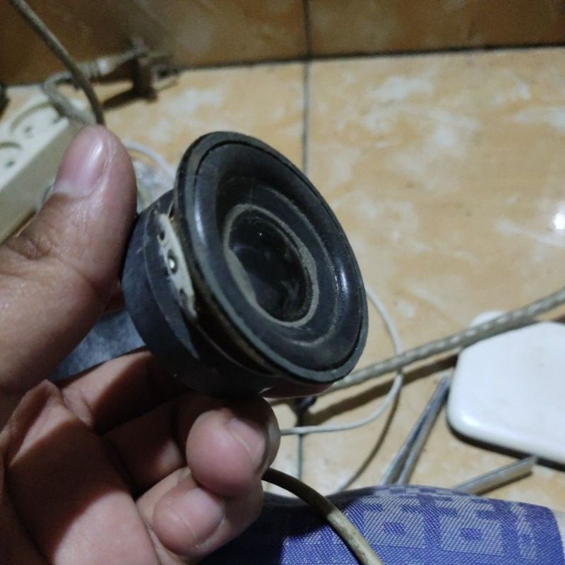 speaker aktif kecil