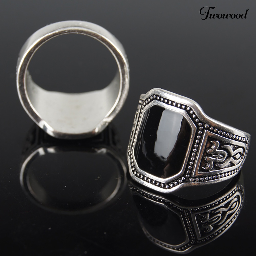 Cincin Bahan Zinc Alloy Gaya Vintage Punk Untuk Pria