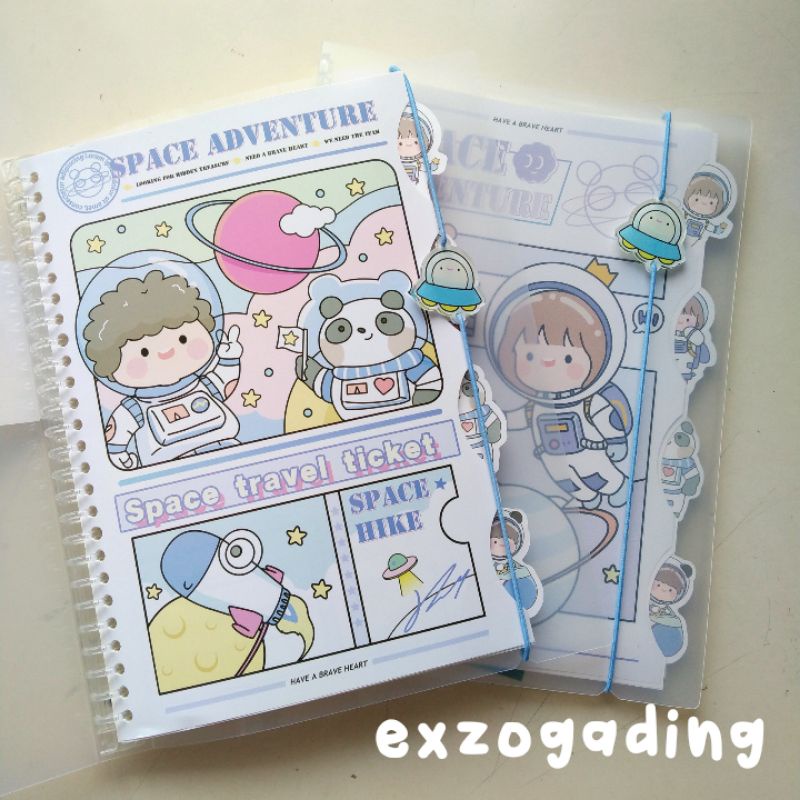 

Buku Binder B5 File Holder Space Astronaut 60 Lembar Kertas Loose Leaf Bergaris. 1 Pcs