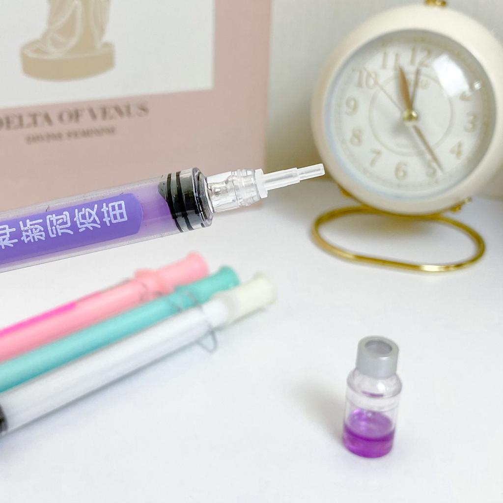 

TERSEDIA 4 8 12 PCS LUSINAN PULPEN GEL TINTA WARNA HITAM / PULPEN GEL BENTUK SUNTIKAN BOTOL VAKSIN TERSEDIA 3 VARIAN WARNA BISA COD