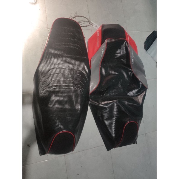 Kulit jok motor pres tanduk jahit lis