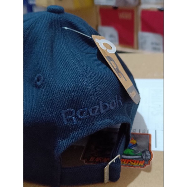 Topi Reebok Basic Cap Black Navy Original Resmi Map