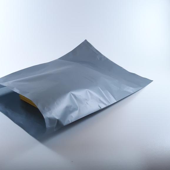 

KANTONG PLASTIK HD TANPA PLONG 35x50 CM PLASTIK PACKING OLSHOP ISI 100 - Silver