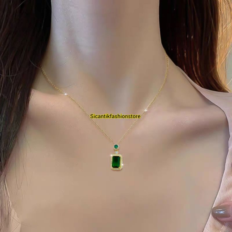 KALUNG TITANIUM WANITA LIONTIN BATU MERAH DELIMA ASLI TITANIUM TRENDING KALUNG WANITA TERBARU TERLARIS KALUNG WANITA RANTAI KECIL LAPIS EMAS 18K LIONTIN BATU HIJAU  ANTI KARAT SELAMANYA