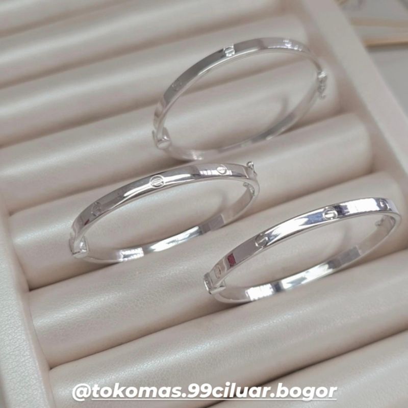 Gelang Bangle Anak Cartier (Putih 375/8k)