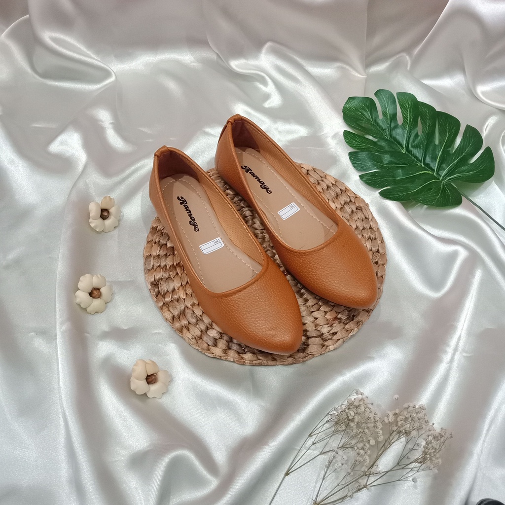 SIZE 41.42.43.44 Flat shoes Wanita Jumbo