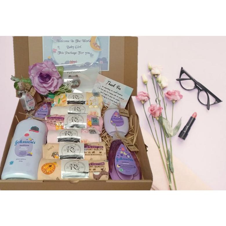 PRODUK- HAMPERS BAYI / BABY / KADO LAHIRAN / KADO BAYI / PAKET NEWBORN HAPPINESS BABYSHOP(0-6 BULAN)