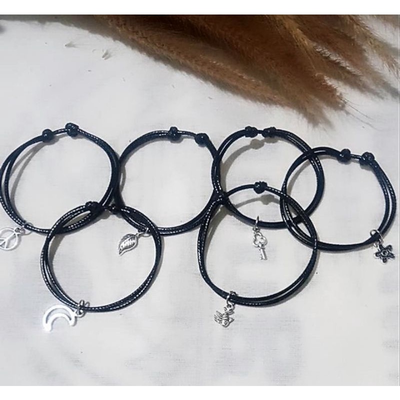 Gelang hitam Gelang Cham Gelang Anyam Gelang persahabatan Gelang couple Gelang magnet Gelang Estheti