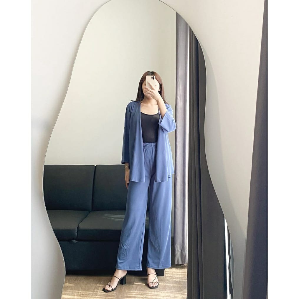 SETELAN CRINKLE AIRFLOW / SETELAN CARDYGAN DAN CELANA KULOT TERBARU /KOREAN STYLE (BANYAK SIZE M. L. XL)