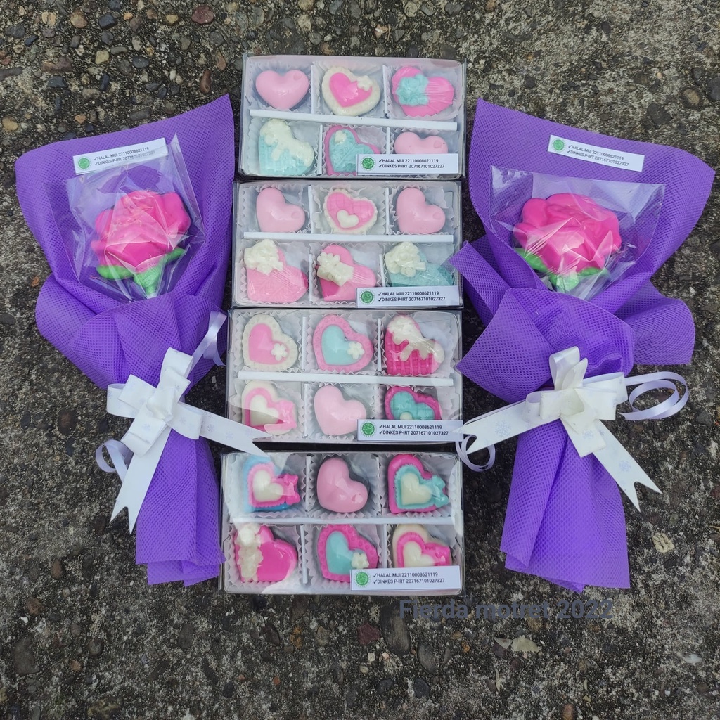 

paket hemat coklat box buket halal mui-Sekat papan mini - coklat huruf box hadiah cokelat gift ucapan