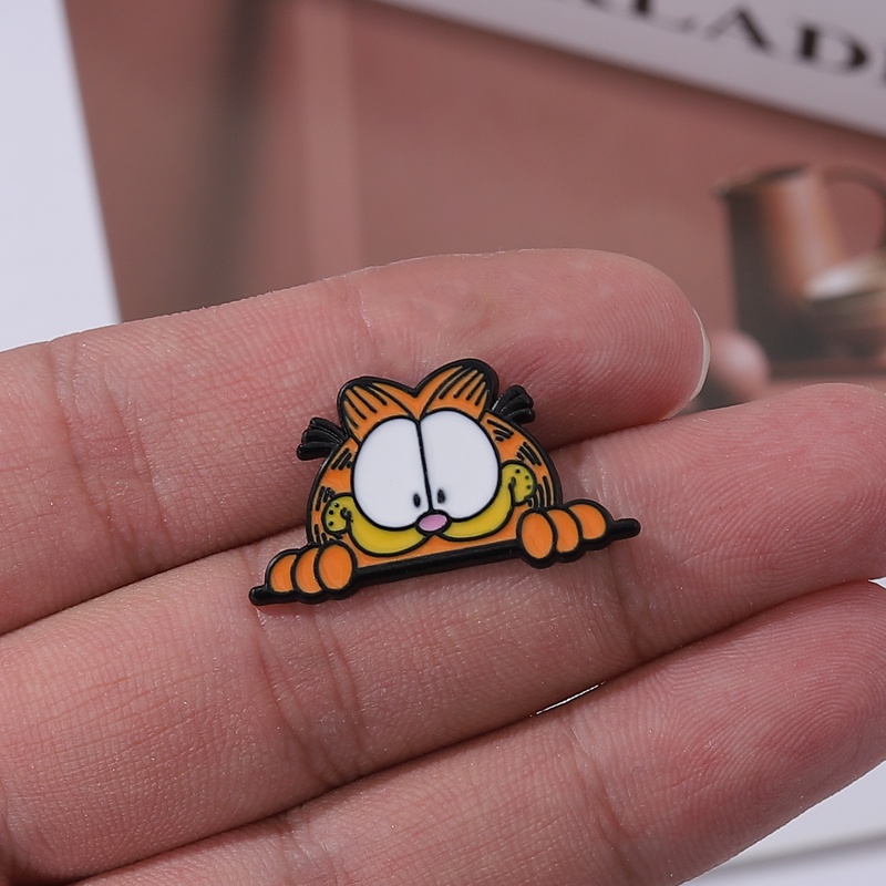 Bros Pin Enamel Desain Kartun Garfield Untuk Aksesoris Kostum Teman