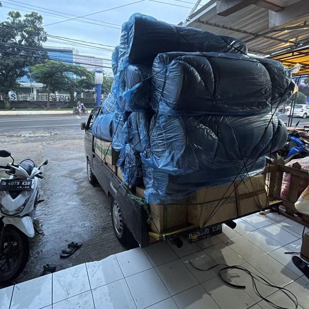 

Bubble wrap Hitam Putih 3kg Plastik Bubblewrap 1 Roll - Hitam, 2.4 KG