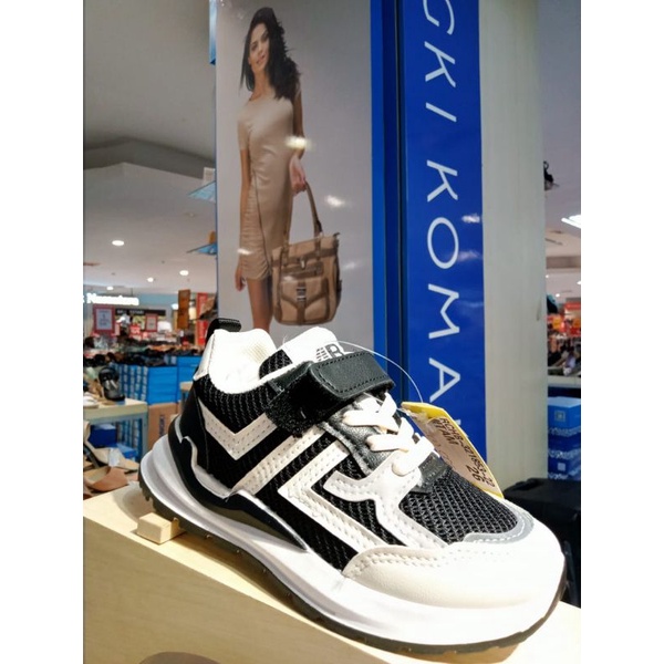 Yongki Komaladi Kids, Koleksi sepatu anak Laki-laki & Perempuan, keren dipakai kemana-mana, Ramayana