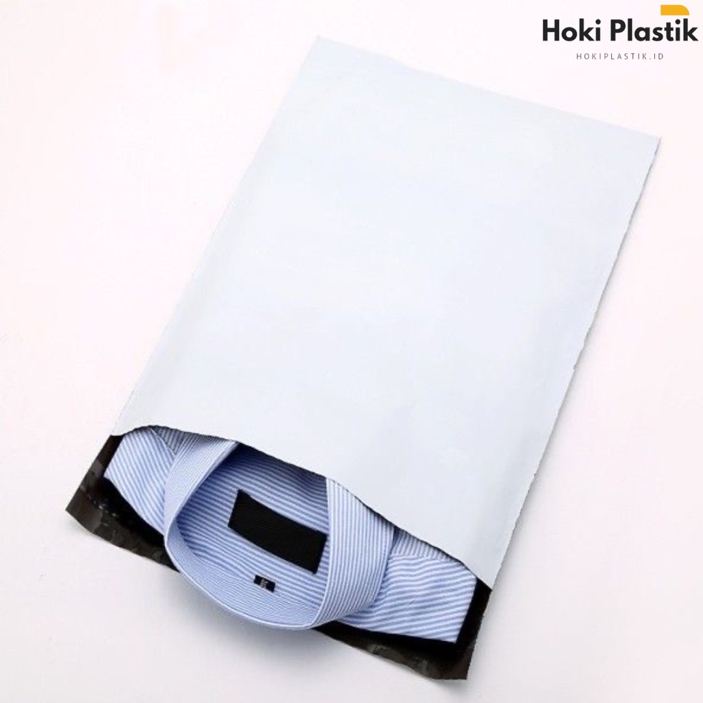 POLYMAILER 17x30cm (ISI 50pcs) WARNA PUTIH SILVER HITAM PLASTIK PACKING OLSHOP LEM PLASTIC AMPLOP KEMASAN BAJU CELANA ASESORIS HIJAB MOTIF POLOS CUSTOM SABLON PREMIUM GLOSSY TEBAL BESAR KECIL KANTONG WADAH KRESEK PRINT HD HDPE LDPE ANEKA MURAH