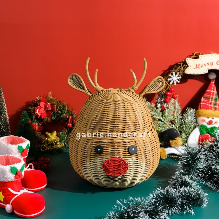 

ROTAN KEPALA RUSA - TEMPAT HAMPERS NATAL / DEKORASI CHRISTMAS